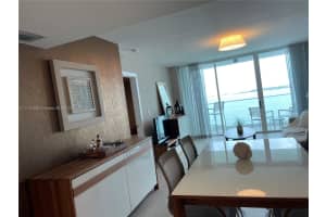 800 Claughton Island Dr, Miami, FL 33131, Sold 12/10/21