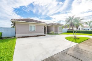 1404 SE 5th St, Homestead, FL 33033, Sold 12/23/21