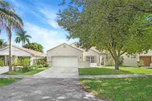 1211 SW 84th Terrace, Pembroke Pines, FL 33025, Sold 12/10/21