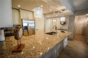 3725 S Ocean Dr, Hollywood, FL 33019, Sold 02/03/22