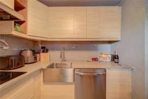 1840 Jefferson Ave, Miami Beach, FL 33139, Sold 12/22/21
