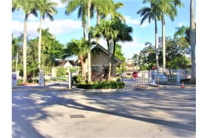 10421 SW 157th Pl, Miami, FL 33196, Sold 01/18/22