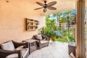 100 Meridian Ave, Miami Beach, FL 33139, Sold 02/07/22
