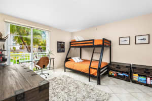 100 Meridian Ave, Miami Beach, FL 33139, Sold 02/07/22