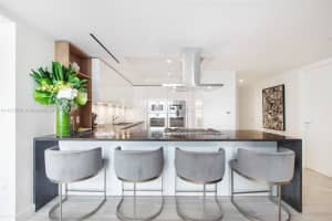 4701 Meridian Ave, Miami Beach, FL 33140, Sold 01/14/22