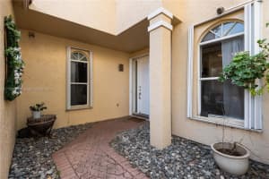 21062 NE 34th Ct, Aventura, FL 33180, Sold 01/14/22