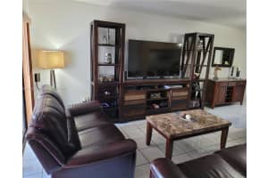 9407 Fontainebleau Blvd, Miami, FL 33172, Sold 12/20/21