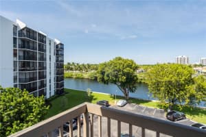 3475 N Country Club Dr, Miami, FL 33180, Sold 11/30/21