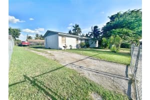 639 SW 17th Ave, Homestead, FL 33030, Sold 01/20/22