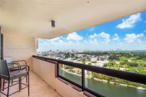 2555 Collins Ave, Miami, FL 33140, Sold 06/03/22