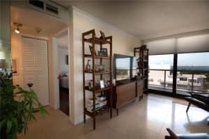 5757 Collins Ave # 305, Miami Beach, FL 33140, Sold 12/17/21