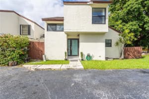 627 NW 97th Pl, Miami, FL 33172, Sold 02/28/22