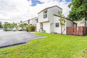 627 NW 97th Pl, Miami, FL 33172, Sold 02/28/22