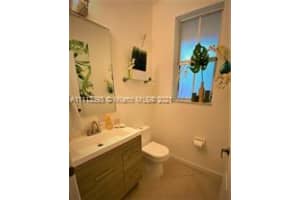 8519 NW 109th Ct, Doral, FL 33178, Sold 02/24/22