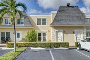 2411 NE 9th St, Hallandale Beach, FL 33009, Sold 12/13/21