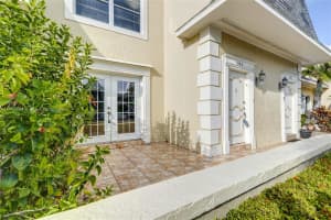 2411 NE 9th St, Hallandale Beach, FL 33009, Sold 12/13/21