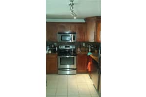 19370 Collins Ave, Sunny Isles Beach, FL 33160, Sold 04/20/22