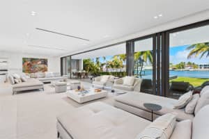 305 N Shore Dr, Miami Beach, FL 33141, Sold 01/17/22