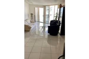 16425 Collins Ave, Sunny Isles Beach, FL 33160, Sold 01/04/22