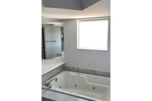 16425 Collins Ave, Sunny Isles Beach, FL 33160, Sold 01/04/22