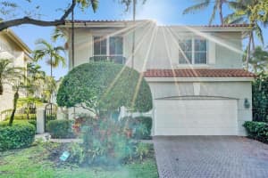 1547 Mariner Way, Hollywood, FL 33019, Sold 12/10/21