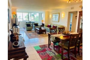 5005 Collins Ave # C5, Miami, FL 33140, Sold 02/10/22