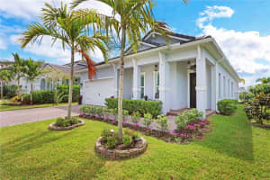 4802 SW Millbrook Ln, Stuart, FL 34997, Sold 01/13/22