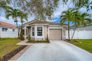 16471 NW 22nd St, Pembroke Pines, FL 33028, Sold 01/18/22
