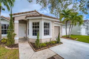 16471 NW 22nd St, Pembroke Pines, FL 33028, Sold 01/18/22