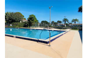6603 Dockside Cir, Greenacres, FL 33463, Sold 01/19/22