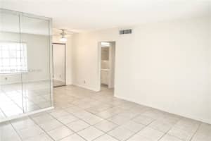 2200 NE 66th St, Fort Lauderdale, FL 33308, Sold 11/24/21