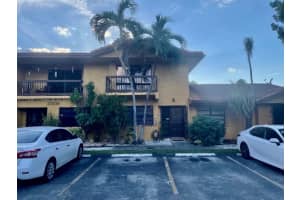 10936 NW 7th St, Miami, FL 33172, Sold 12/09/21