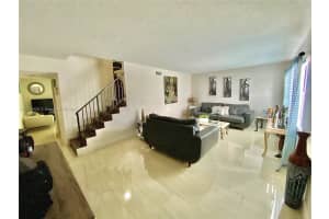 22 Toledo Ct, Davie, FL 33324, Sold 01/19/22