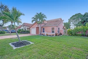 18842 NW 54th Pl, Miami Gardens, FL 33055, Sold 12/30/21