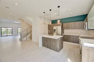 161 SE 1st Cir, Pompano Beach, FL 33060, Sold 11/30/21