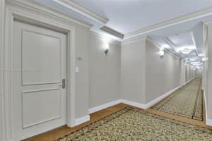 19900 E Country Club Dr, Aventura, FL 33180, Sold 04/21/22