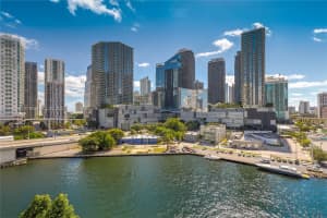 Riverfront, 92 SW 3rd St, Miami, FL 33130, Sold 02/08/22