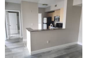 2516 Centergate Dr, Miramar, FL 33025, Sold 12/20/21