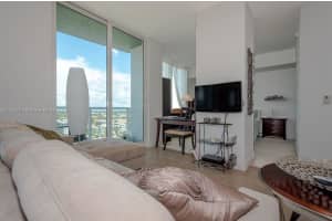 315 NE 3rd Ave, Fort Lauderdale, FL 33301, Sold 12/30/21
