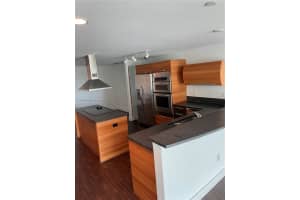 2950 NE 188th St, Miami, FL 33180, Sold 04/14/22
