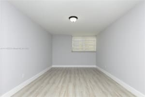 8893 Fontainebleau Blvd, Miami, FL 33172, Sold 01/07/22