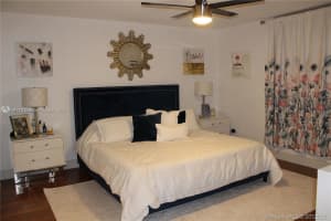 441 NE 195th St, Miami, FL 33179, Sold 03/18/22