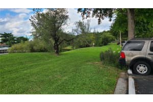 1300 SW 122nd Ave, Miami, FL 33184, Sold 02/04/22