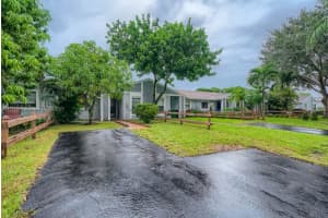 7963 NW 41st Ct, Sunrise, FL 33351, Sold 12/03/21