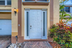 1031 N 12th Terrace, Hollywood, FL 33019, Sold 12/09/21