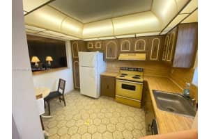 2541 Aragon Blvd, Sunrise, FL 33322, Sold 11/23/21