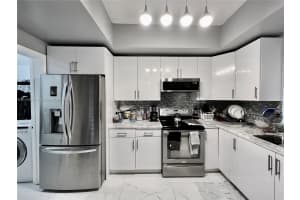 1065 SE 13th Terrace, Homestead, FL 33035, Sold 01/05/22