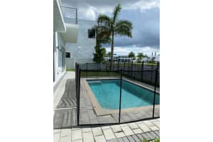 10250 NW 75th Terrace, Doral, FL 33178, Sold 05/05/22