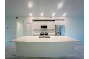 7865 NW 104th Ave, Doral, FL 33178, Sold 01/19/22