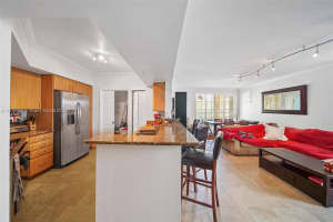 100 Meridian Ave, Miami Beach, FL 33139, Sold 12/20/21